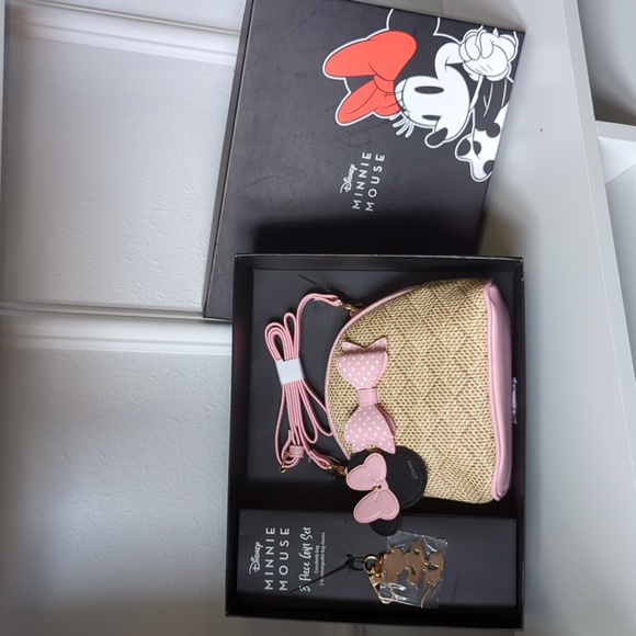 Disney Minnie Mouse Crossbody Bag Gift Set Box - Picture 6 of 6